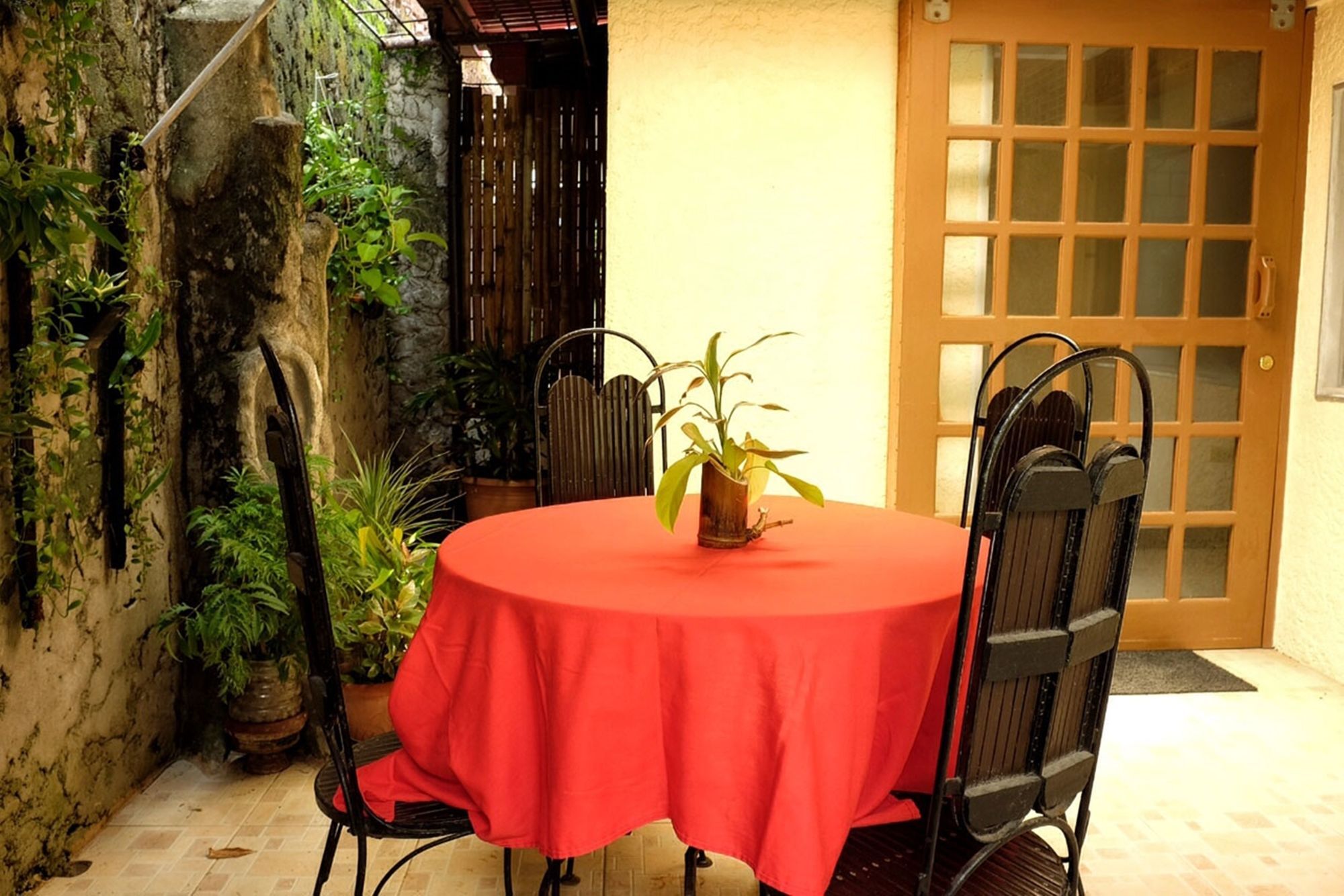 Playa Papagayo Beach Inn Olongapo Exterior photo